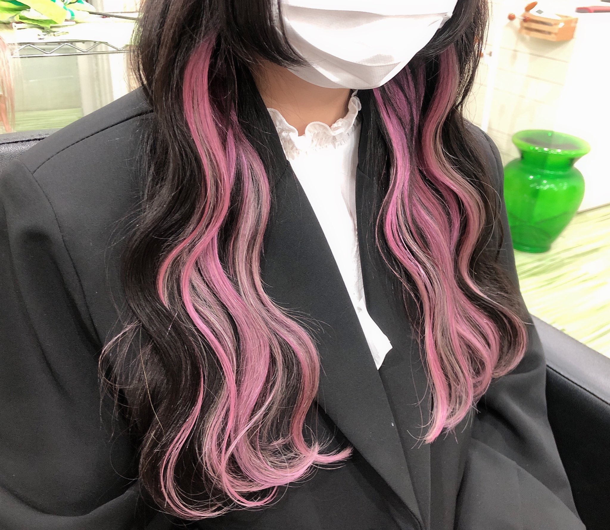 あるじゃんすー柏店 こんにちは 最近ピンク色のエクステが大変人気です メッシュやインナーカラーでワンポイントでも可愛いですよ 専門店なのでバリエーション豊富ですので好きなピンク色を選んでくださいね 薄いピンク 濃いピンクまで揃え