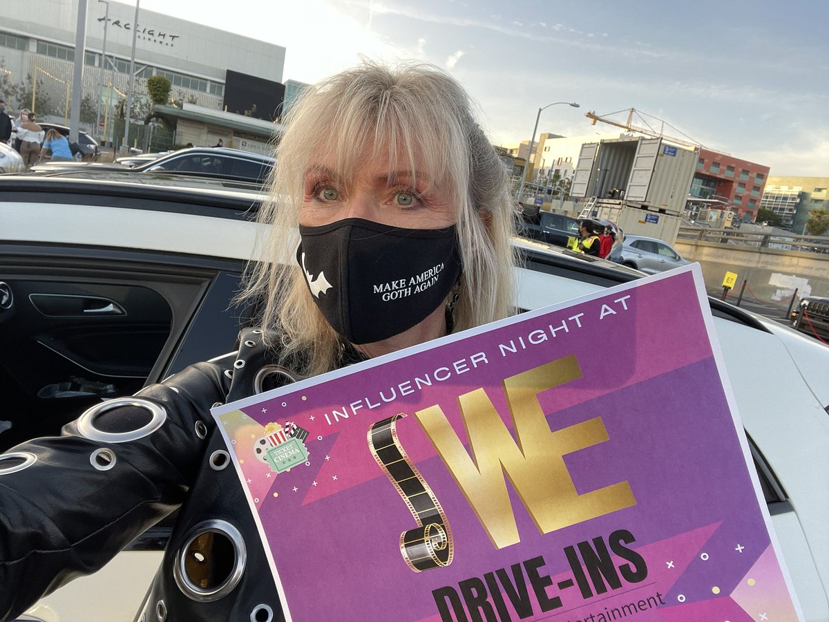 PattiNegri's tweet image. Influencer night at WE DRIVE ins!  King Kong or Godzilla?  We’ll see... @wedriveins
@zstardigital
@lynkpublicrelations
@pattinegri 
#wedriveins
#zstarpr
#lynkPR #pattinegri #goodwitch  #thewitchinghour  #paraflixx #paranormalplus #redcarpet 
@GenerationMe_