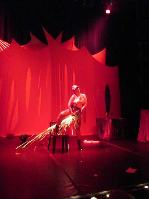 A pessoa         //        O voto https://t.co/AeE68Dvgcq<a href="/tag/fightcade2"class="tags"><span>#fightcade2</span></a><a href="/tag/kof2002online"class="tags"><span>#kof2002online</span></a>