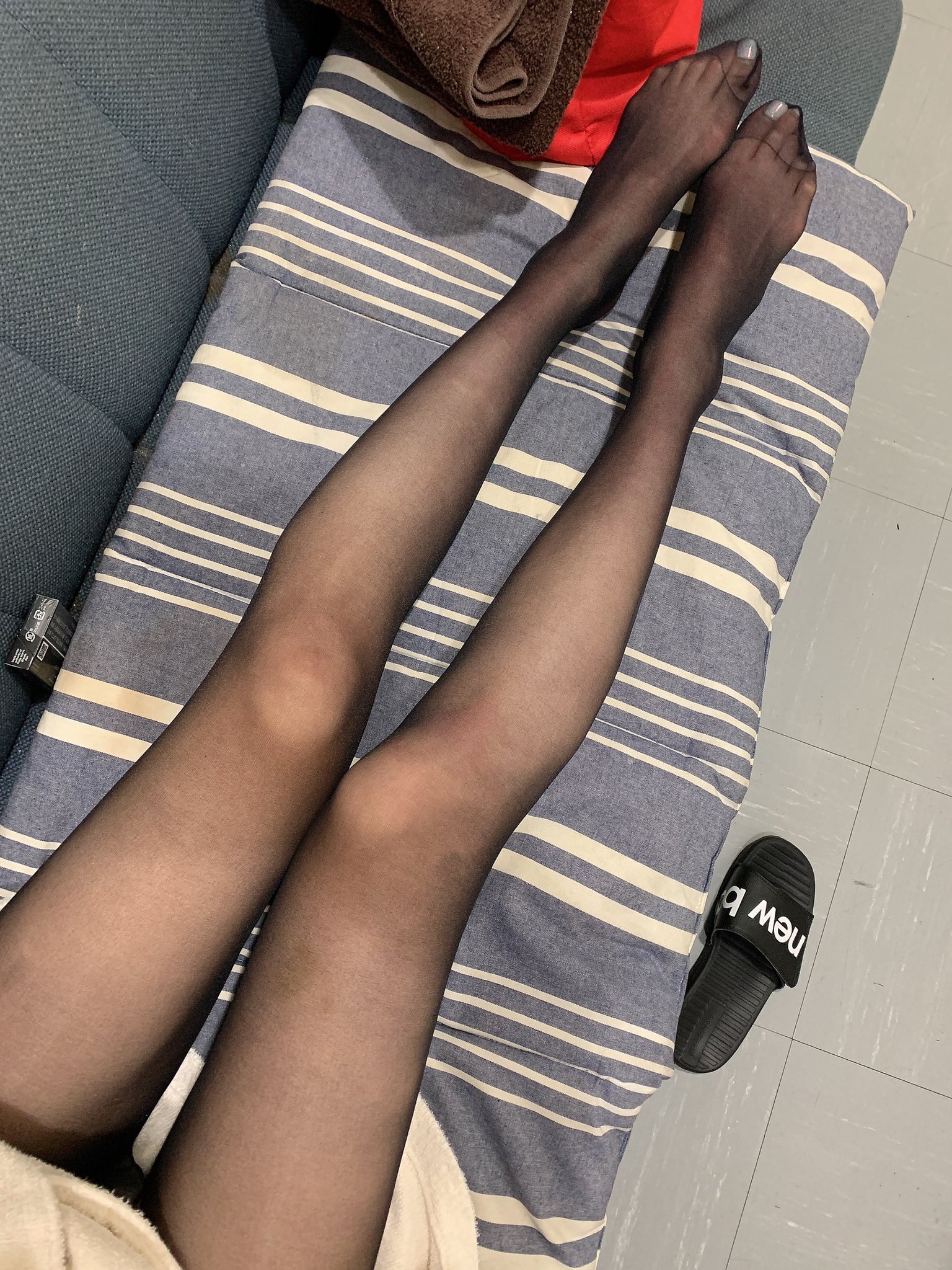 君島みお すぐ伝線するストッキングを履かなければいけないご職業の方は本当に大変だ T Co H4izohktes Twitter