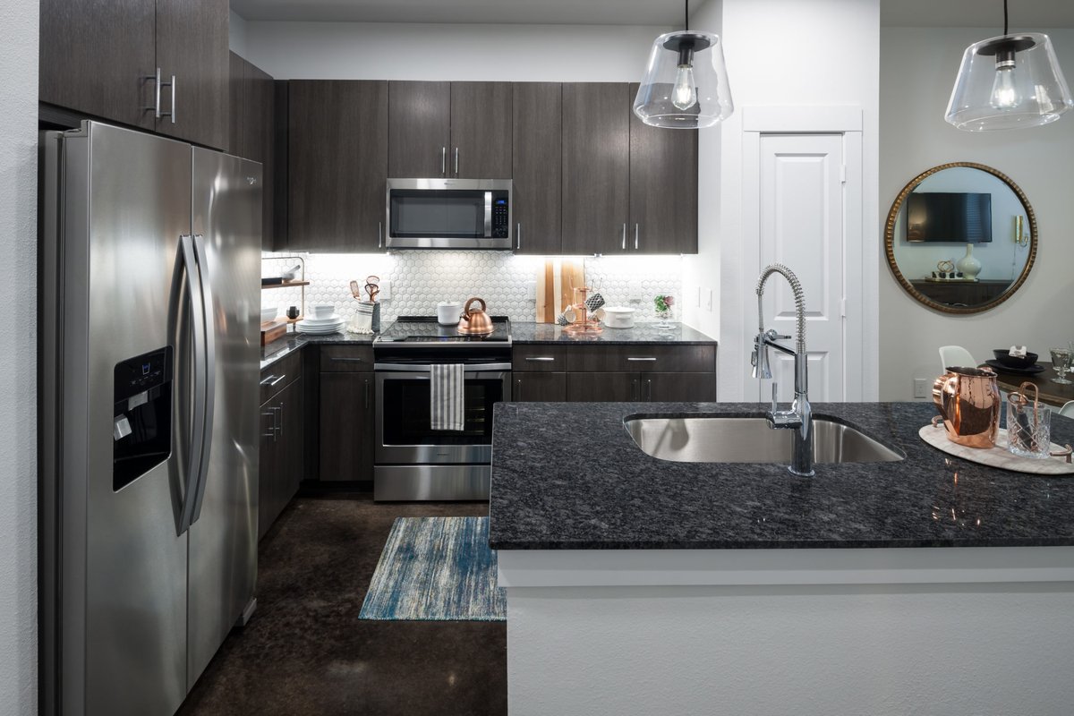 LocatingPros's tweet image. Essence on Maple in #Dallas #Texas

Amazing luxury apartments delivered to you by the lovely folks over at Essence on Maple. Elevate your luxury urban living by choosing to live at Essence on Maple. With their amenities and various floor plans and their location.