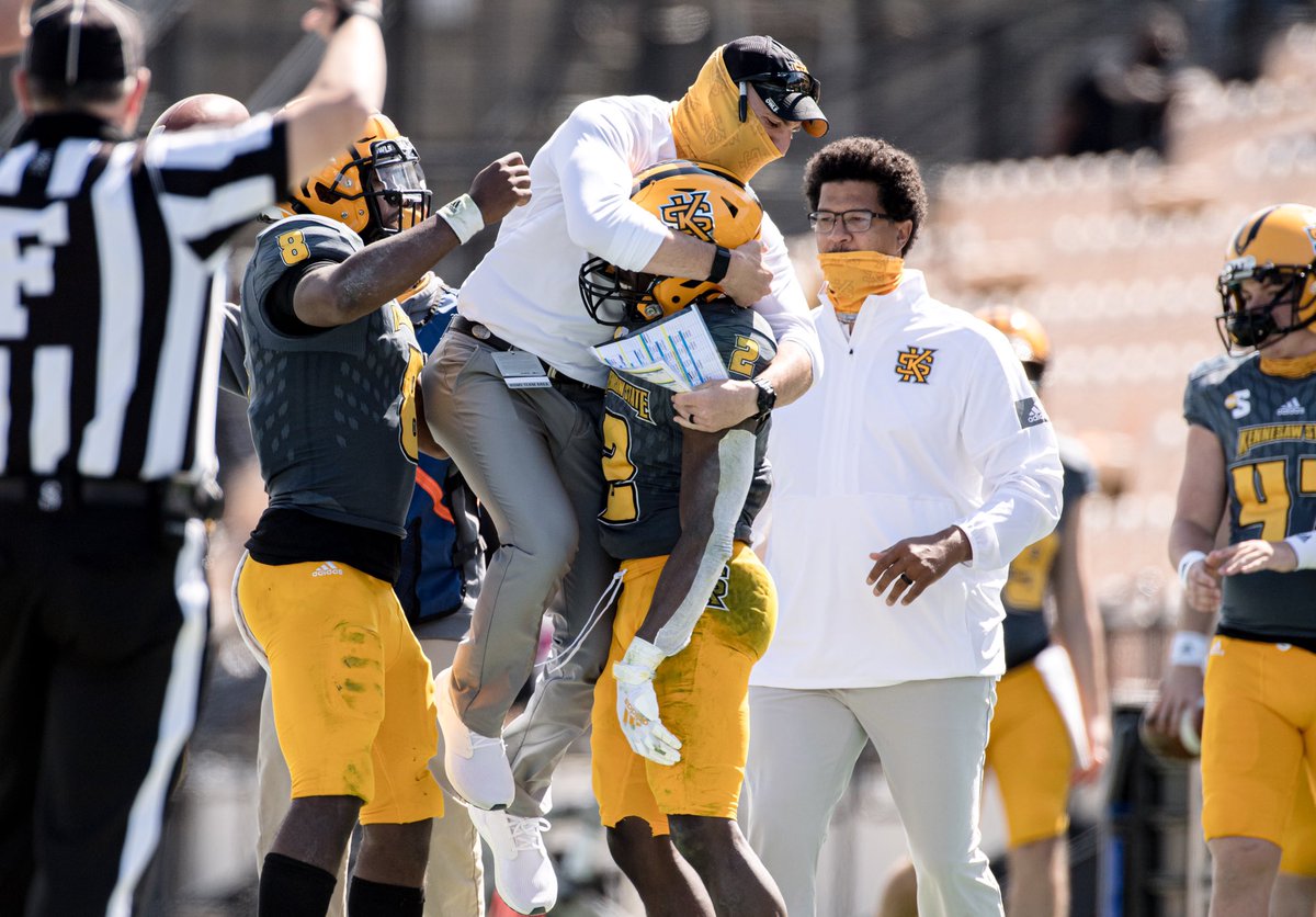 NavyFB_Strength's tweet photo. Jumping in to #ToughTuesday like...
#OwlStrength https://t.co/ZAeiHFlA7Q