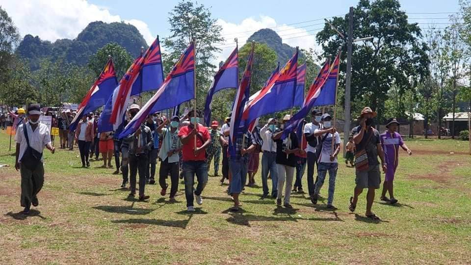 sweetsulatt's tweet photo. Anti-Coup Strike marched in Three Pagodas Township , #Karen State .

#Apr6Coup #WhatsHappeningInMyanmar 
#InternetShutdown https://t.co/hflWMY30OT