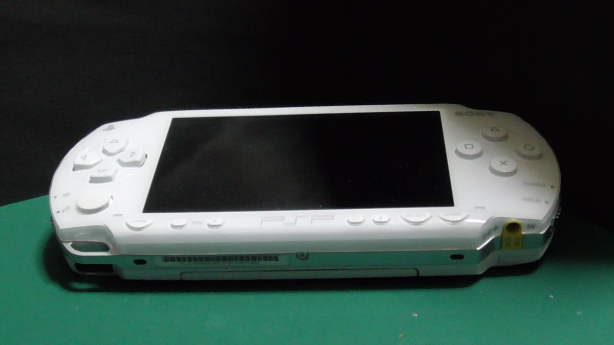 より影 戦利品 ブックオフ Psp 1000がbookoffで1480円で売っていたので 買ってみました ゲーム可表記 Acアダプターは300円 バッテリーは新品で1680円 メモリースティックは4gで580円と合計4000円程 かかりましたが画面も綺麗で良いpspが買えました