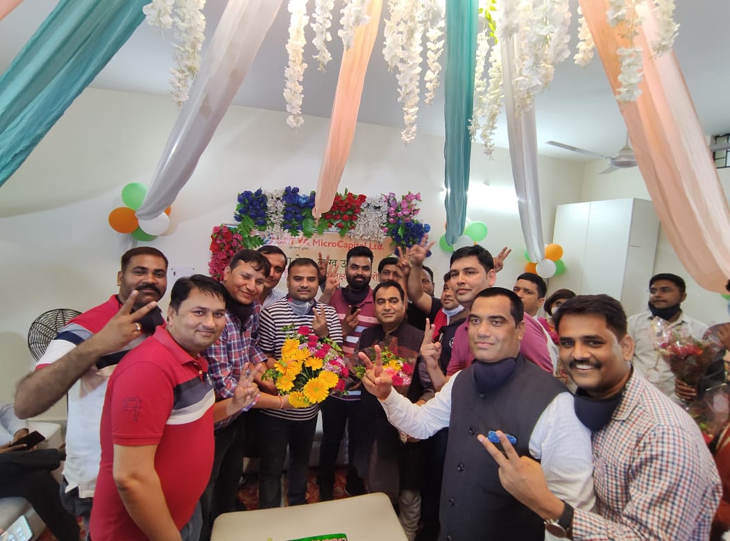 On the auspicious occasion of achieving landmark goal of completing 5 Lakh client base, we hereby share the glimpses of Loan Disbursement conducted by our respected MD Sir, Branch Head, State Head and entire SATYA Leadership Team at Ubarpur Village, Hapur Branch, UP.