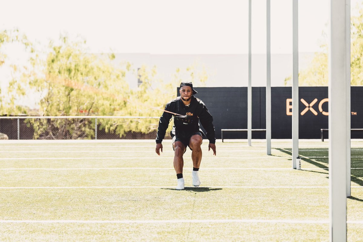 saquon's tweet photo. But still he got so far to go ..... 🤞🏾🖤 https://t.co/eOnI3KDfuV