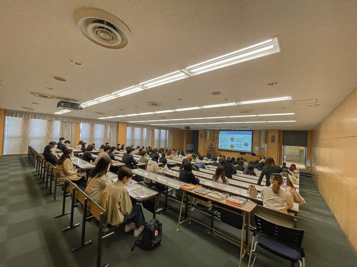 StPaulsESS's tweet image. 説明会やってます〜！！
たくさんの新入生が来てくれてます、嬉しいです🥰
今日だけでなく8日も行うのでぜひ来てください😚