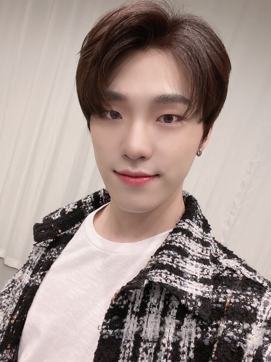 superstarhosh's tweet photo. #findingdino https://t.co/bnSlxGdvkr