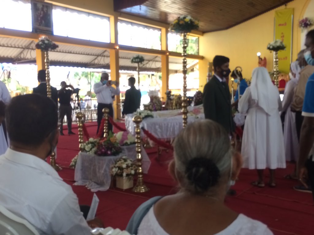 KALIARULAR_EROS's tweet photo. Yesterday Attending Bishop #RayappuJoseph #SpiritualWarrior's Funeral At St Sabastian Church On 5-4-2021. #Mannar #SriLanka #ika. #restinpeace #Respect & #Honour to Pay My Final #Respects For His Final Farewell. 💐🙏🏽✊🏽💐
#DaughterOfEROS #DaughterOfARULAR #KaliArulpragasam https://t.co/wRDMgxllJB