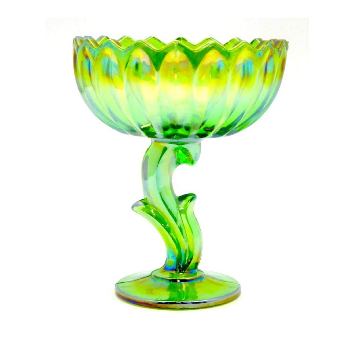 JunkYardBlonde's tweet photo. Iridescent Green Glass Lotus Blossom Compote by Indiana Glass Company https://t.co/W0yb6dTXXa #JunkYardBlonde #Etsysellsvintage #Gotvintage #LotusCompote https://t.co/TL8eOywfag