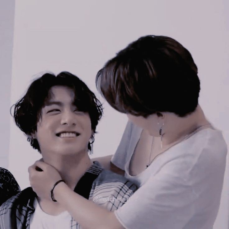 ⛓️☠️:; Mí Hermanito es una masita encantadora, joder hay que cuidarlo.