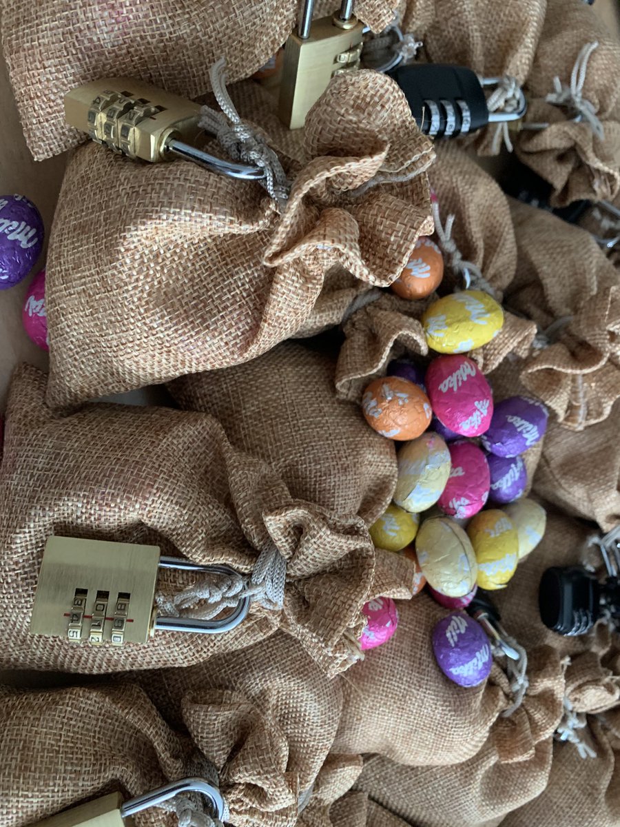 HappyHourEscapeGame tweet media