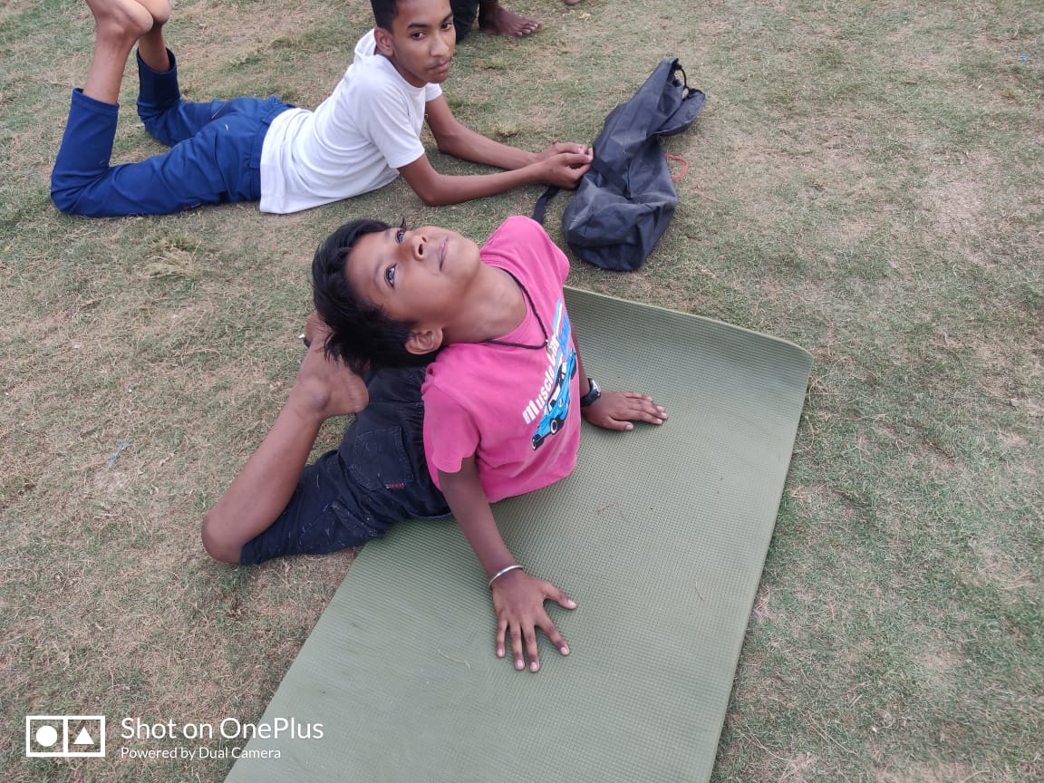 FoundationLadli's tweet photo. #TeamLaadli engaging young energetic minds to channelize their energy for #physical #mental development thru #YOGA under #Josh Initiative to divert thm frm #Drugs #Abuse #Crimes by @NISD_India @DelhiPolice @dcp_southwest @DCPSouthDelhi @dcpouter @dcprohinidelhi @Ashokkumarips https://t.co/CfOUMZQeos