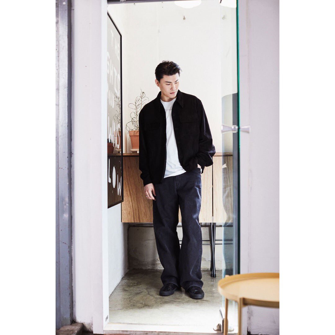 DRDRacompany's tweet photo. EQL INSIDER STYLE GUIDE
뮤지션 카더가든의 릴렉스된 클린 룩을 소개할게요.
가볍고 편안한 옷차림으로 따스한 봄을 맞이하는 건 어떨까요?
지금 바로 EQL(@eql_store)캠페인에서 확인하세요.
#EQLSTORE #EQL_INSIDER #EQLINSIDERCAMPAIGN #EQLSTYLEGUIDE #카더가든 #EQLSTORE #이큐엘 #광고 https://t.co/9wOao0PFTr