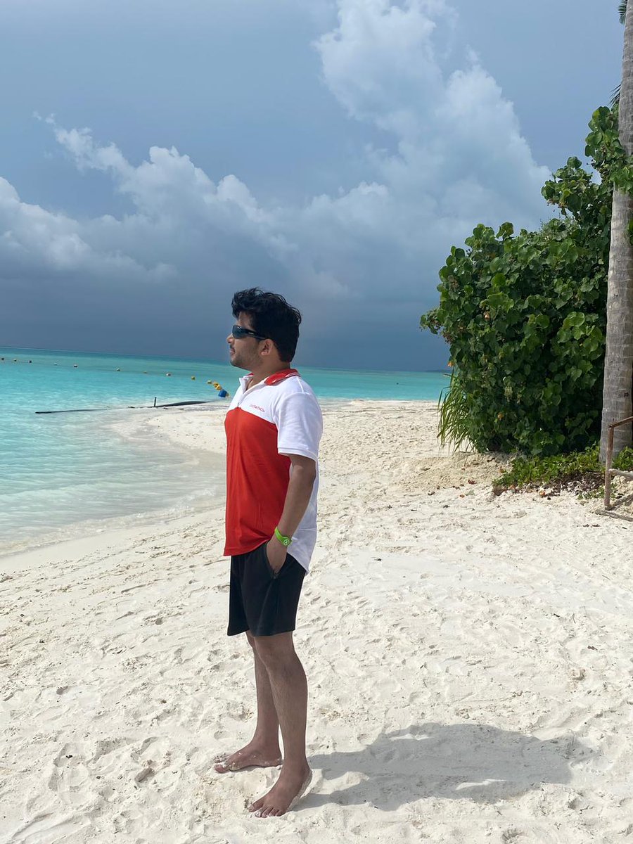 saurabhdubeyy's tweet photo. “Honesty is the first chapter of the book wisdom.” Good morning Have a nice day
 Maldives🏖🏝🗺
#Maldives https://t.co/olJxawTRgA