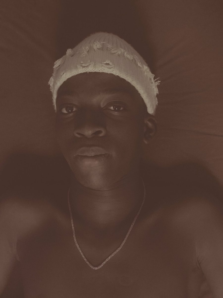a__agbolahan's tweet photo. I'm thinking of the date I will release the EP risk from beginning
#riskfrombeginning
#5iftyzero π https://t.co/lbRRPW8Kve