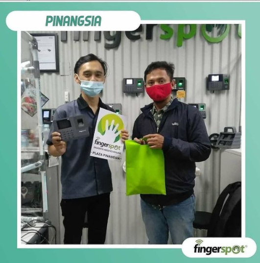 Absensimurah's tweet photo. Terima kasih telah menjadi bagian dari Fingerspot.
18 Tahun kami melayani dengan sepenuh hati dengan 23 showroom di 14 kota besar di Indonesia..

Info lebih lanjut: 0895 0660 0962 https://t.co/ceez1GgZyU