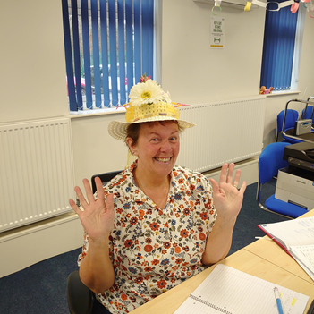 EdsCouriersLtd's tweet photo. Even during our busiest times, our Teams still know how to have a CRACKIN' time🐥
Last week, our Customer Service &amp; Sales Teams arranged an Easter bonnet competition, below are some of our EGG-cellent entries!
Who else over-indulged with the chocolate over the long weekend??? 🍫 https://t.co/Xa81EOlO5j
