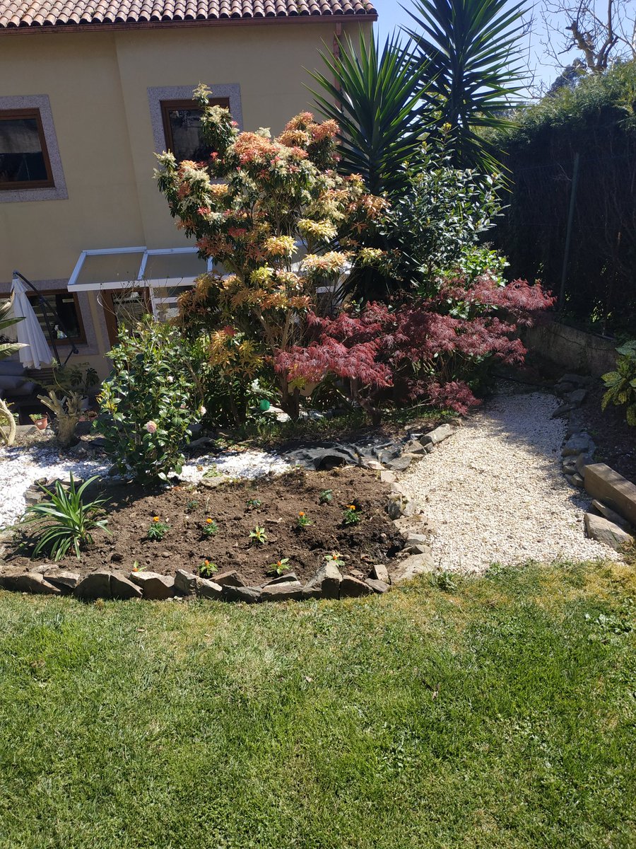 @crespillo1975 <a href="/ertrivi69/">Manuel Triviño</a> <a href="/Aliciaoviedo80/">Alicia Oviedo</a> <a href="/SaliVerde/">Sali V.🔻</a> <a href="/Enrique_chef/">Enrique Sánchez</a> <a href="/Marilo2020gmai1/">Marilo2020@gmail.com</a> <a href="/canalfiesta/">Canal Fiesta Radio</a> <a href="/Luna_Flamenka/">Luna Flamenka.</a> <a href="/apijimenez/">Api Jiménez</a> <a href="/Carol_mateo_a/">Carol Mateo</a> <a href="/lucylupz/">Lucy Perez</a> <a href="/LNiloiv/">Leticia_Niloiv</a> <a href="/Paqui_Izquierdo/">Paqui Izquierdo</a> <a href="/mammen70/">MammenLopez</a> @CarloSpiderman9 Por aquí poniendo bonito el jardín 😁😁😁. 

Buenos días 😘😘😘😘

#AndalevantaM6 !