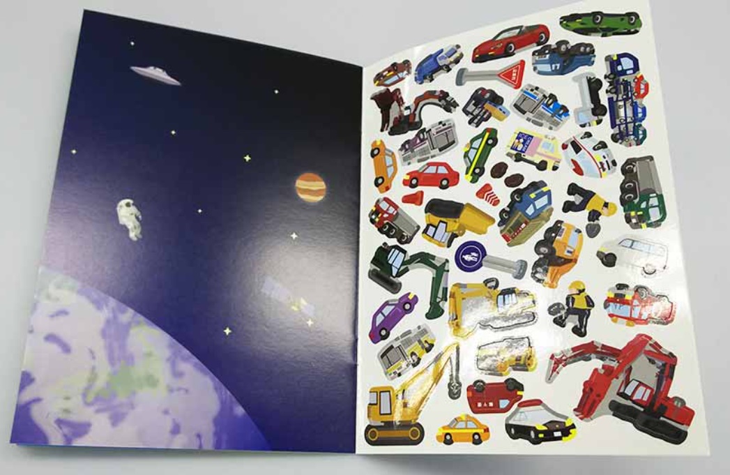 Cando キャンドゥ 子供の自由な発想に驚かされます シールブック たべもの 品番 のりもの 品番 恐竜時代 品番 どうぶつ王国 品番 キャンドゥ 100均 シールの日 T Co 25kv2kwfuw