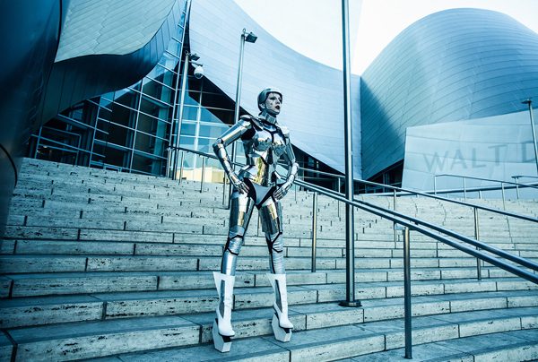 For the remainder of the week, I am featuring the #photography of <a href="/Avine_/">Ekaterina Belinskaya</a>, namely the Fashion Robot series.  For more of her work, check out ekaterinabelinskaya.com

#PhotoOfTheDay #photo #robot #scifi