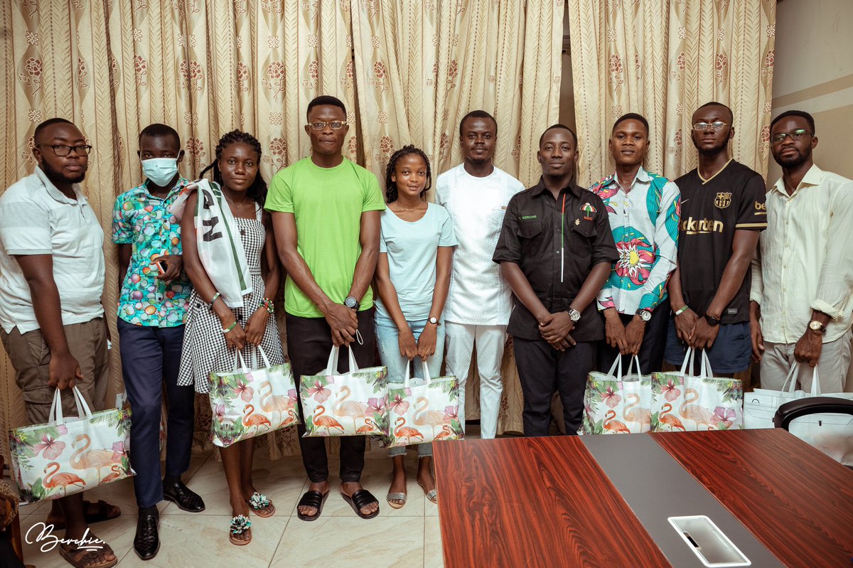 theoberchie's tweet photo. Congratulations 🎉 to everyone who was spotted as part of the 1st batch beneficiary of TEIN SPOTLIGHT, this is to intensify our bond and harmonize a feeling of humanity with us,as a party. 
#ANewPhase 
#TeinKnust https://t.co/IiFFNTovnS