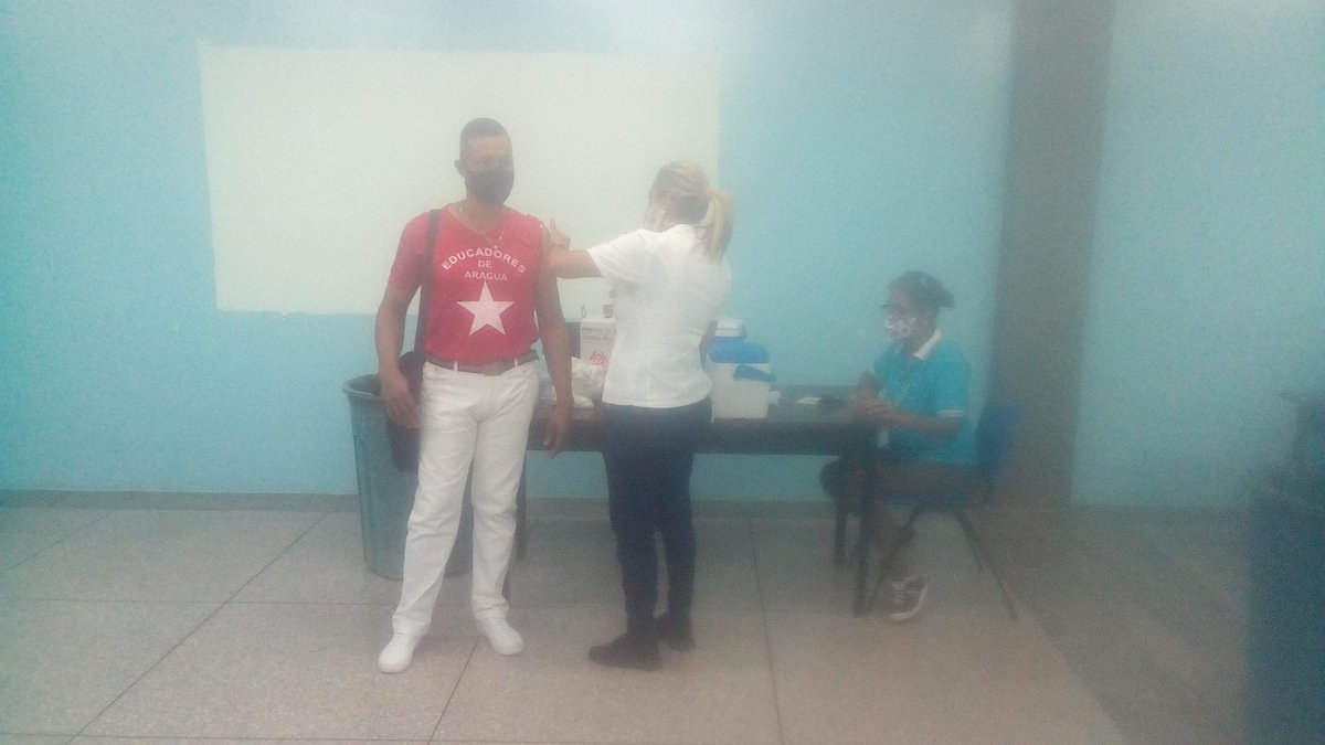 #Aragua #CuidemonosDelVirus Sucre potencia educativa. Con la 2da jornada de vacunación para nuestros Educadores.<a href="/NicolasMaduro/">Nicolás Maduro</a> @psuvaristobulo <a href="/RMarcoTorres/">Rodolfo Marco Torres</a> <a href="/leoalvacabrera/">Prof. Leonardo Alvarado</a> <a href="/MPPEDUCACION/">MPPEDUCACION</a> <a href="/NorkaAdelinaPen/">Norka Adelina Peña B</a> <a href="/Aragua1Ze/">Ze_ Aragua1</a> <a href="/educadoresdear2/">educadoresdearagua2020</a>  <a href="/AuristelaAlvar5/">Auristela Alvarado</a> @ZE_Aragua
