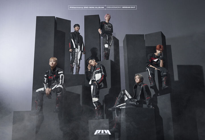 MONIX_P1H's tweet photo. [แปลคอลัมน์]
FNC Entertainment ค่ายต้นสังกัดของ p1harmony ได้เปิดตัววิดีโอแนะนำมินิอัลบั้มชุดที่ 2 'DISHARMONY: BREAK OUT' ผ่านช่อง YouTube หลักของ P1harmony เมื่อวันที่ 5 ที่ผ่านมา
(1)
#P1Harmony #DISHARMONY #BREAKOUT #SCARED 
Cr. https://t.co/T6zaZrg737 https://t.co/DTz23Fspvm