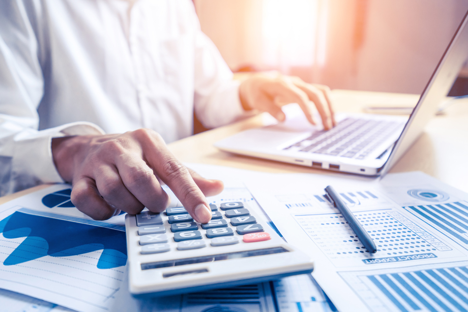 MarimacInsight's tweet photo. If you're an #investor reviewing growth projections, financial models, or other information that requires scientific expertise Marimac Insight is ready to help.
Visit https://t.co/mEPCIEGnYu to learn more about all the ways our #CSO &amp; #CMO expertise can inform your investments. https://t.co/cXsJb5qt6i