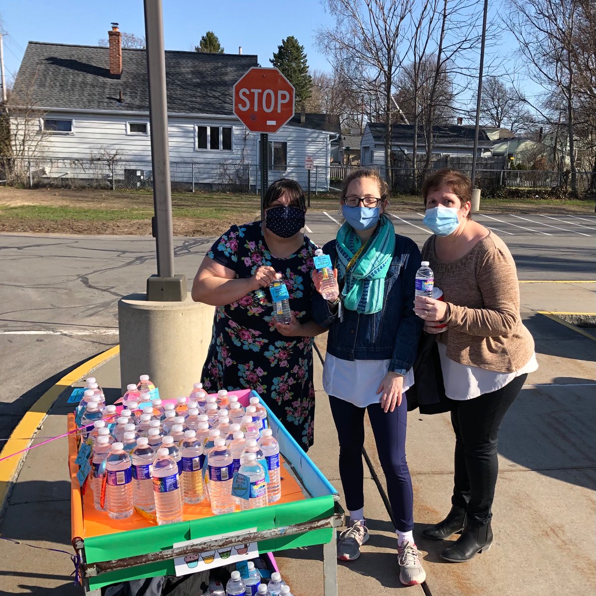 StephanieBanach's tweet photo. Thank you Longridge families for all you do to support your children and teachers! 
@LongridgeGCSD @GreeceCentral @TuckerClyde @thewallacebrood @AlysiaChapin @GCSDcommschools https://t.co/55Zms8tbnG