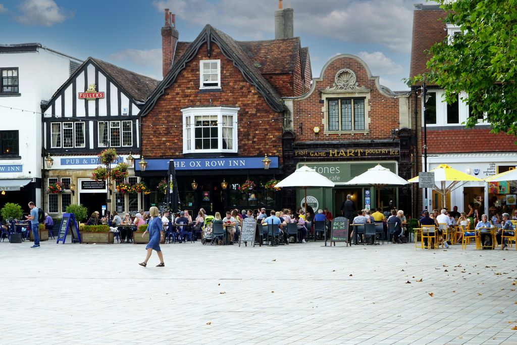 We're so excited to see our shops, restaurants, salons and gyms start to re-open from Monday #12thApril! 🍻🛍️💇 Less than 6 days to go! 😁 #ExperienceSalisburyAgain