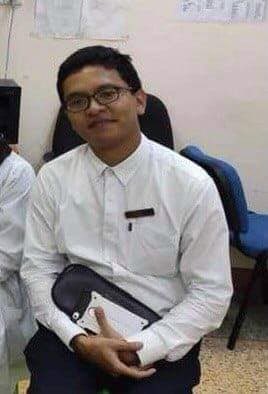 shafiur's tweet photo. #Apr6Coup Mandalay

ABDUCTED: TWO PEDIATRICIANS

Dr.Linn Su Ne Win  AND Dr.Kyaw Htin Win. They were attending the Health sector demonstration this morning circa 5am. 

#WhatsHappeningInMyanmar https://t.co/4xuI8DfOo6