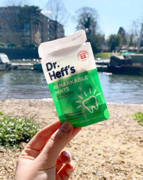 DrHeffs's tweet photo. A post sunny cycle and picnic essential: Dr Heff’s ‘Remarkable Mints’ 🚲🍃🦷 

Buy our 'remarkable' mints now: https://t.co/306o2hNKTZ

#ForHappyHealthyMouths
#InventedByDentists
#BackedUpByScience
#EndorsedByProfessionals https://t.co/YDPvxnCYFK