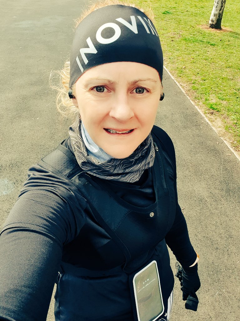 gatewaytrustCEO's tweet photo. Powered by sunshine, rest, holidays, top tunes & my beautiful @HOKAONEONE shoos a cheeky little 10k this morning. #lovedit #slowbuthappy #metime #droppedoffranhome #layerson #keepwarmkeepmoving https://t.co/lzHrO93ou4