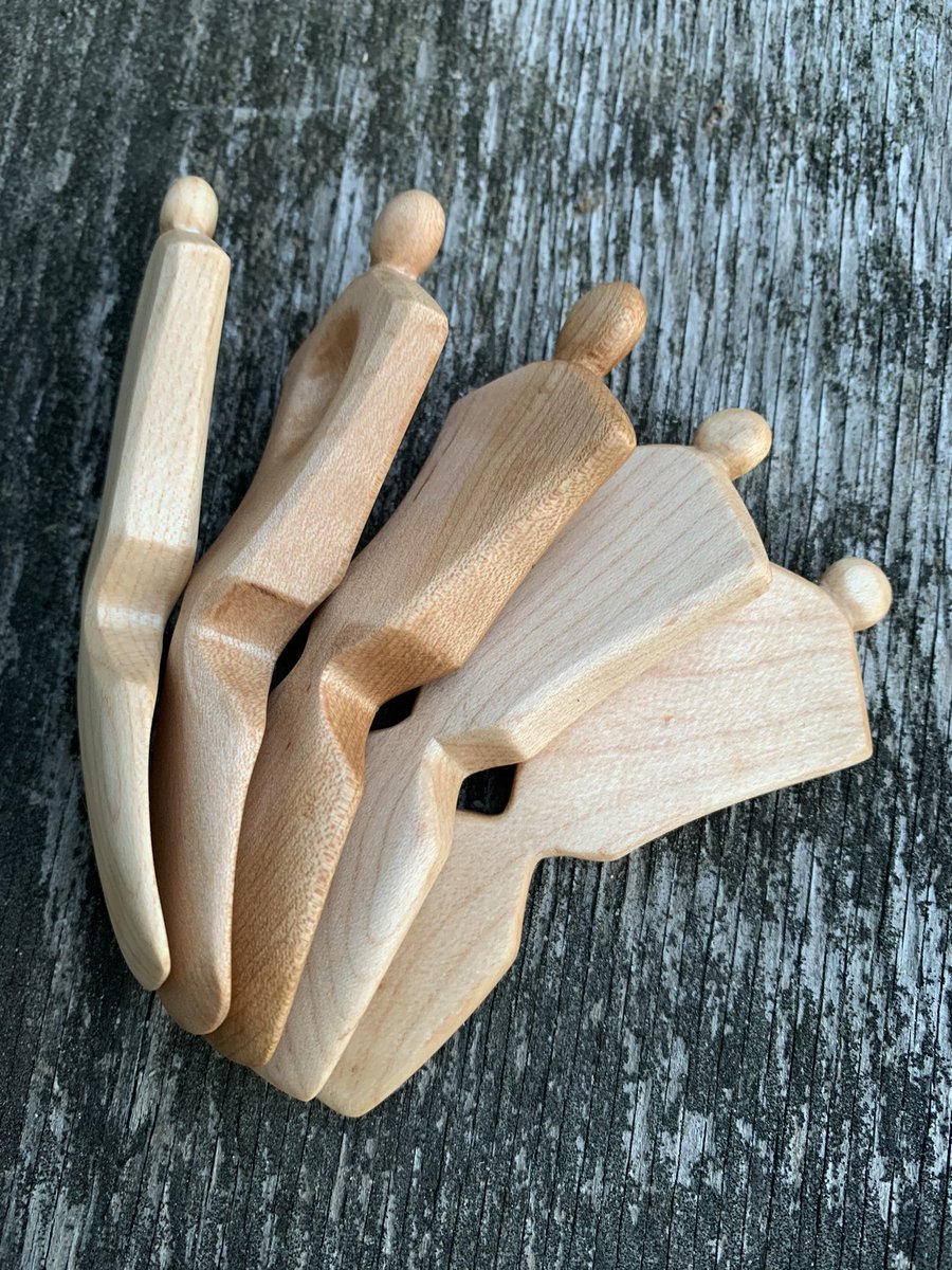 PhilGargan's tweet photo. It’s been a blur the last few days but I’m still carving the #pocket #eaters - ideal for #icecream and we are heading towards summer after all. 
.
#spooncarving #spoonsofinstagram #creating #making #spoonie #saynotoplastic #useyourown https://t.co/vdX3REt53t