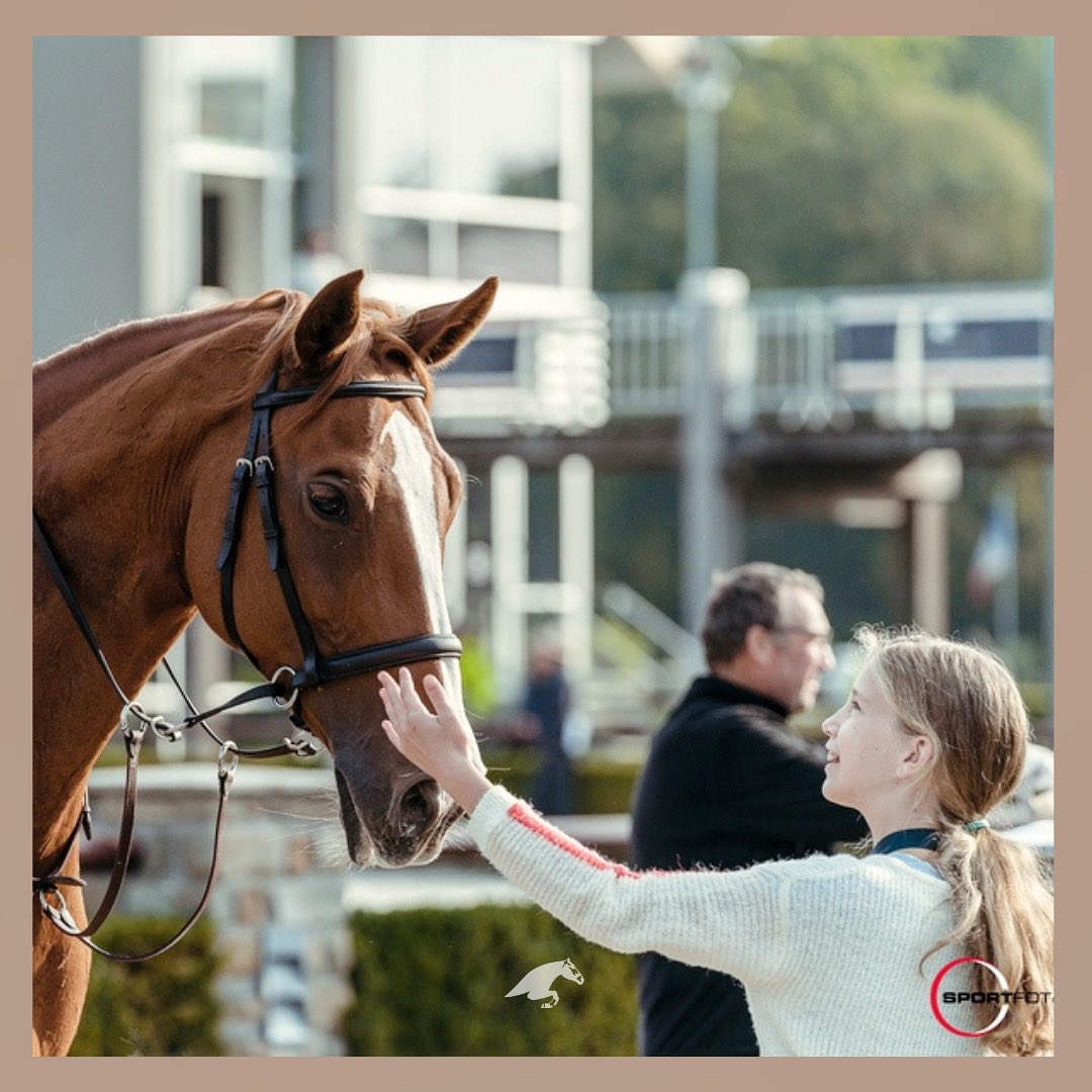 TopsIntArena's tweet image. That magic touch 🪄 The smile says it all 😍

Photo: @sportfot