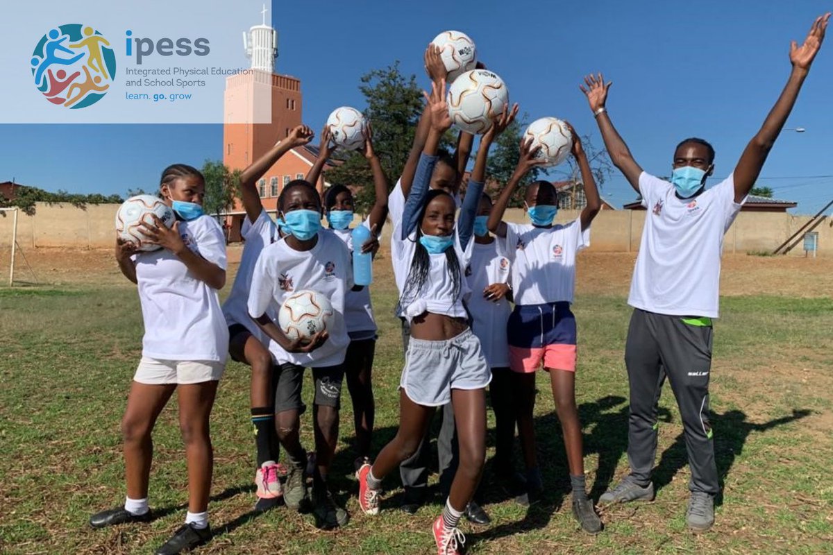 UnicefNamibia's tweet photo. Today, @MoEACnamibia with @UNESCOWindhoek, @UNICEF & @giz_gmbh are celebrating international #Sportday across schools in Namibia 🇳🇦 under the Integrated Physical Education and School Sport #IPESS theme “Learn. Go. Grow”. #OnlyTogether
#sport4dev
📸 S. Oosthuizen https://t.co/3CYzpzreq6