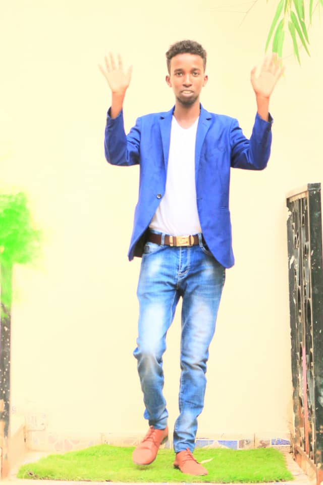 SXeroow's tweet photo. Musharax madaxweyne ayaan ahay sanadka 2020/2021 https://t.co/AwYXnHAQAt