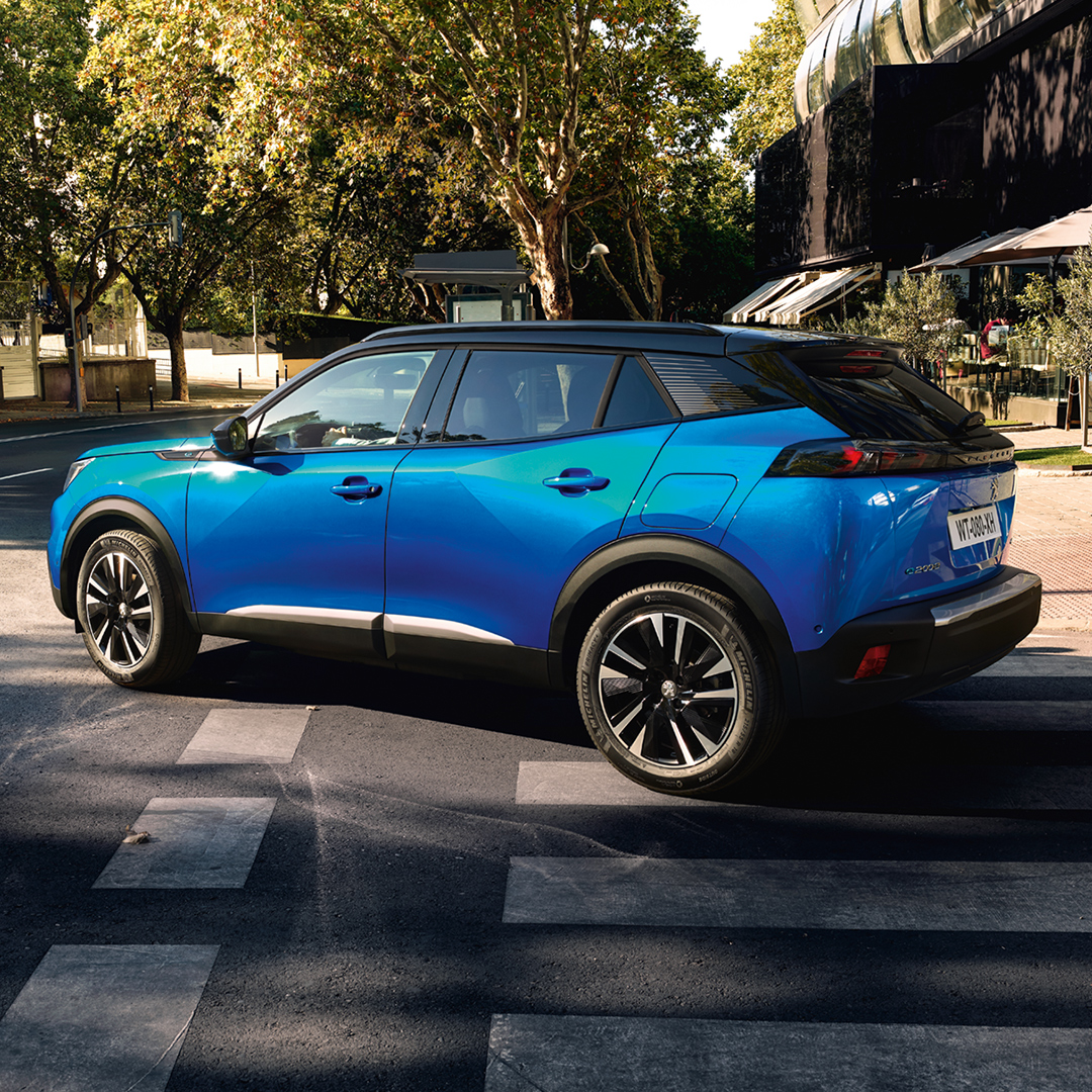 Talauto's tweet image. Conduce el Peugeot e-2008 Full Electric 🔌 con renting todo incluido y estación de carga de regalo. 

Descúbrelo en #GrupoTalauto: cutt.ly/7cUKT86
#Peugeot #Peugeote2008