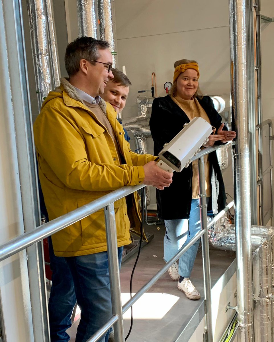 Here you can see some new team members learning about the textile recycle process and the future of textile circularity from <a href="/oskarengblom/">Oskar Engblom</a>.

#textiles #recycling #closingtheloop #circulareconomy #machinery