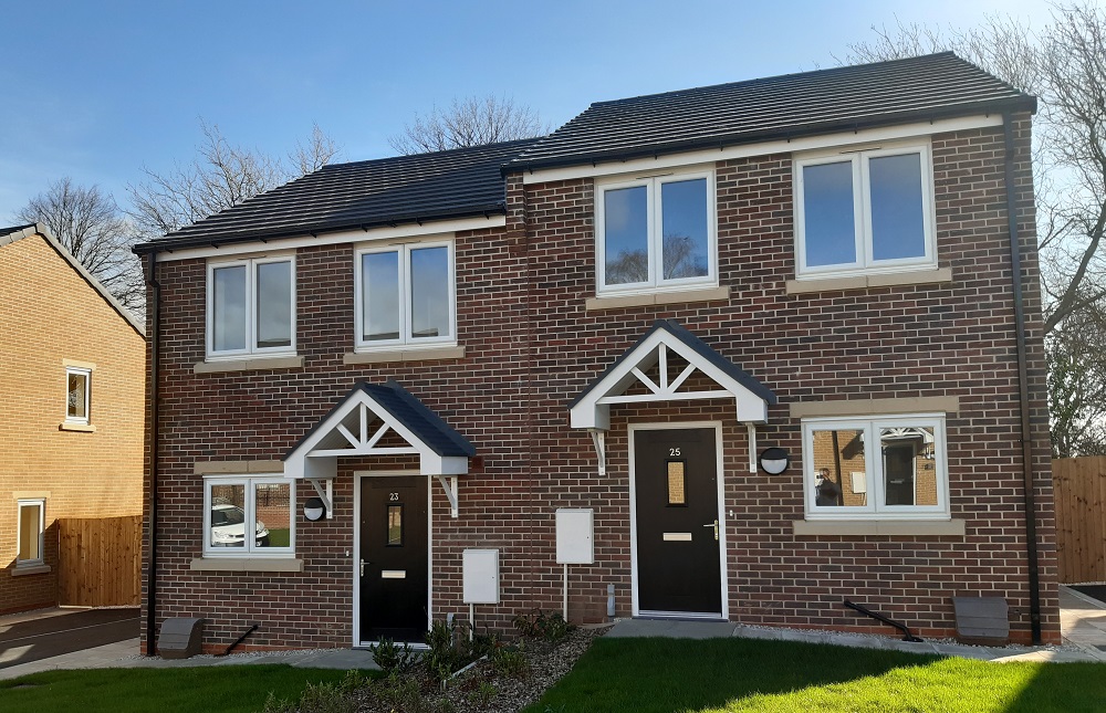 Working with @TogetherHG & @Partner_Const, we've successfully delivered Nanny Marr Road Phase 2 to practical completion, featuring 35 new-build affordable & shared ownership homes in Darfield, Barnsley. @unitedlivinggrp #newhomes #affordablehousing #residential #employersagent