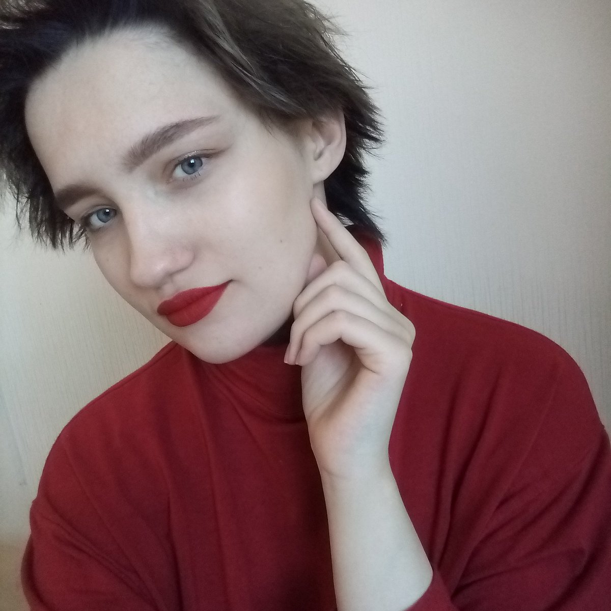 Banweee's tweet photo. 👄💄💋 https://t.co/467cWP4Hdi