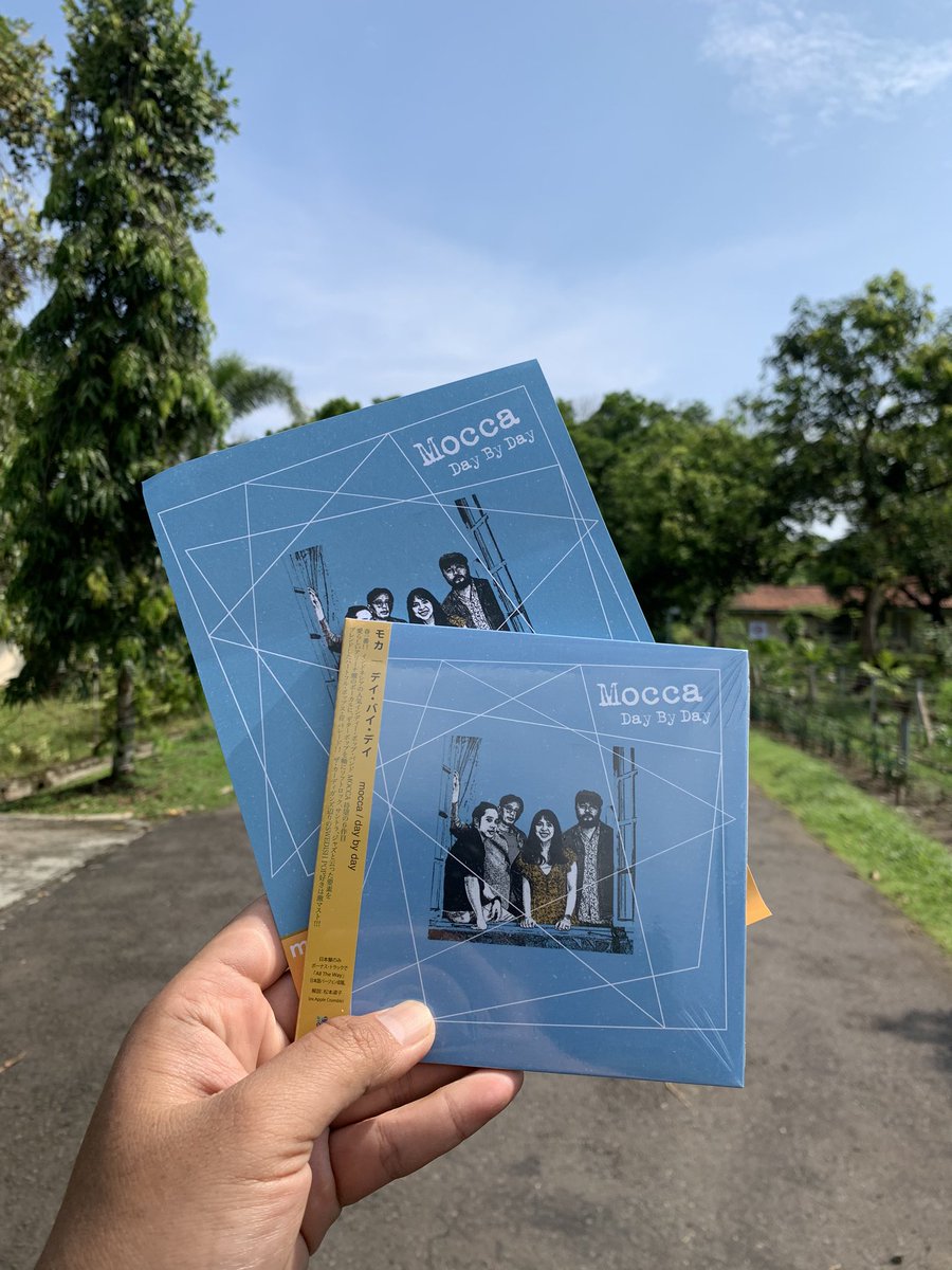 yeeeey mimin dapet 🥳 <a href="/moccaofficial/">MOCCA</a>