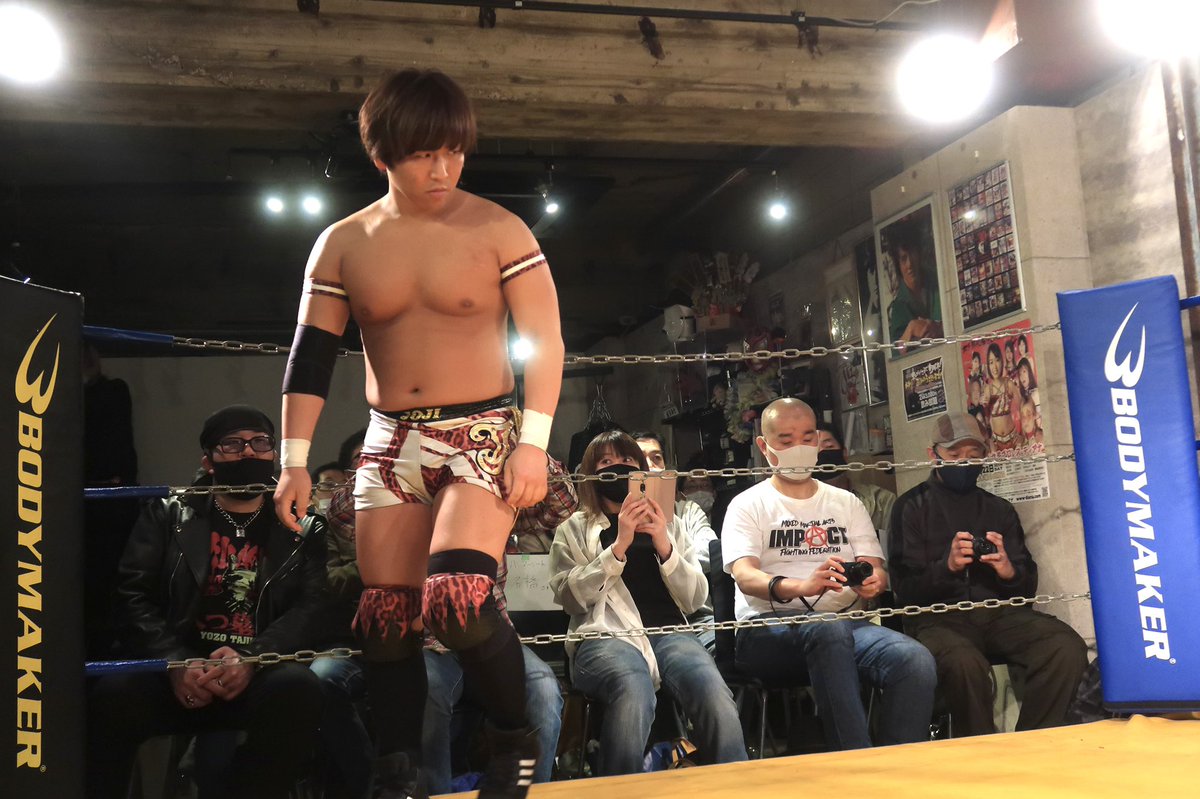 bkzOZRiaJGL0UJO's tweet photo. 大谷譲二選手が #IMPACT17 に登場!⑥
政宗選手と豪華過ぎるシングルマッチ。
楽しそうに試合てるね! https://t.co/TuBq2QE1iY