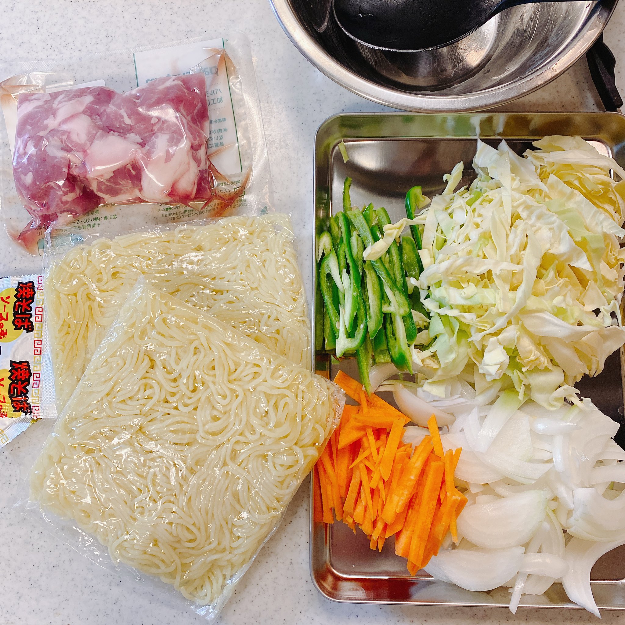 みちこ Masa Camp こちらです これに最近は他のもの入れたりパスタ入れたり塩加減調節したりしてます お気に入り 今日はトマトと少しコンソメ顆粒足しました T Co 3bbzjo4p4f Twitter