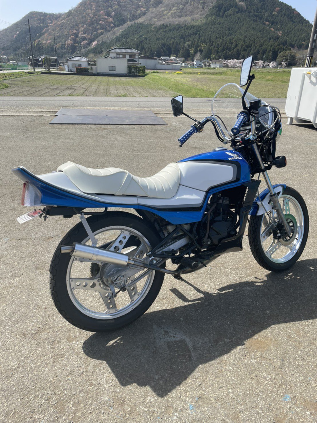 カスタムペイント トミイズ カスタムコルク半✨バイク塗装 on X: 