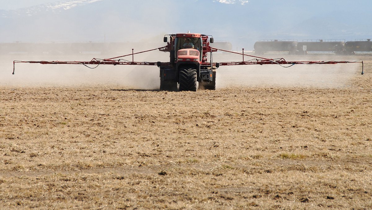 AgSpectrumCo's tweet photo. There are farmers who are willing to put more inputs into their businesses, but the problem is those additional inputs could be detrimental to what they are already doing and they need to consider those products within their farms and their operations.
#AgSpectrum #MaximumFarming https://t.co/fp9JOIT4yv