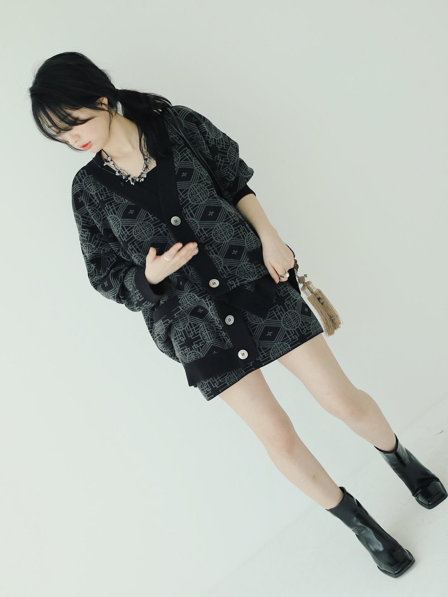 hanttam_x2's tweet image. 한땀한땀 전통문양 가디건 오픈 기념
hanttam.or.kr
RT 이벤트🌈 
알티만 해주시면 4/25일에 추첨해서 당첨 된 분께는 이번 신상 검탄,운회색,상록수 중에서 큰 사이즈를 선물로 드릴게용🙌사이트 구경하시고 댓글로 이번 모델컷 중 가장 마음에 드는 사진도 올려주세요! 궁금해요🥺