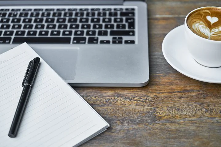 ANExpertConsult's tweet photo. Always have a paper trail as you may need to rely upon it at a later date. Make concise and clear filenotes to help other know exactly what happened in any given situation #estateagents #lettingagents #papertrail #filenotes #clearandconcise https://t.co/furqYkPLE2