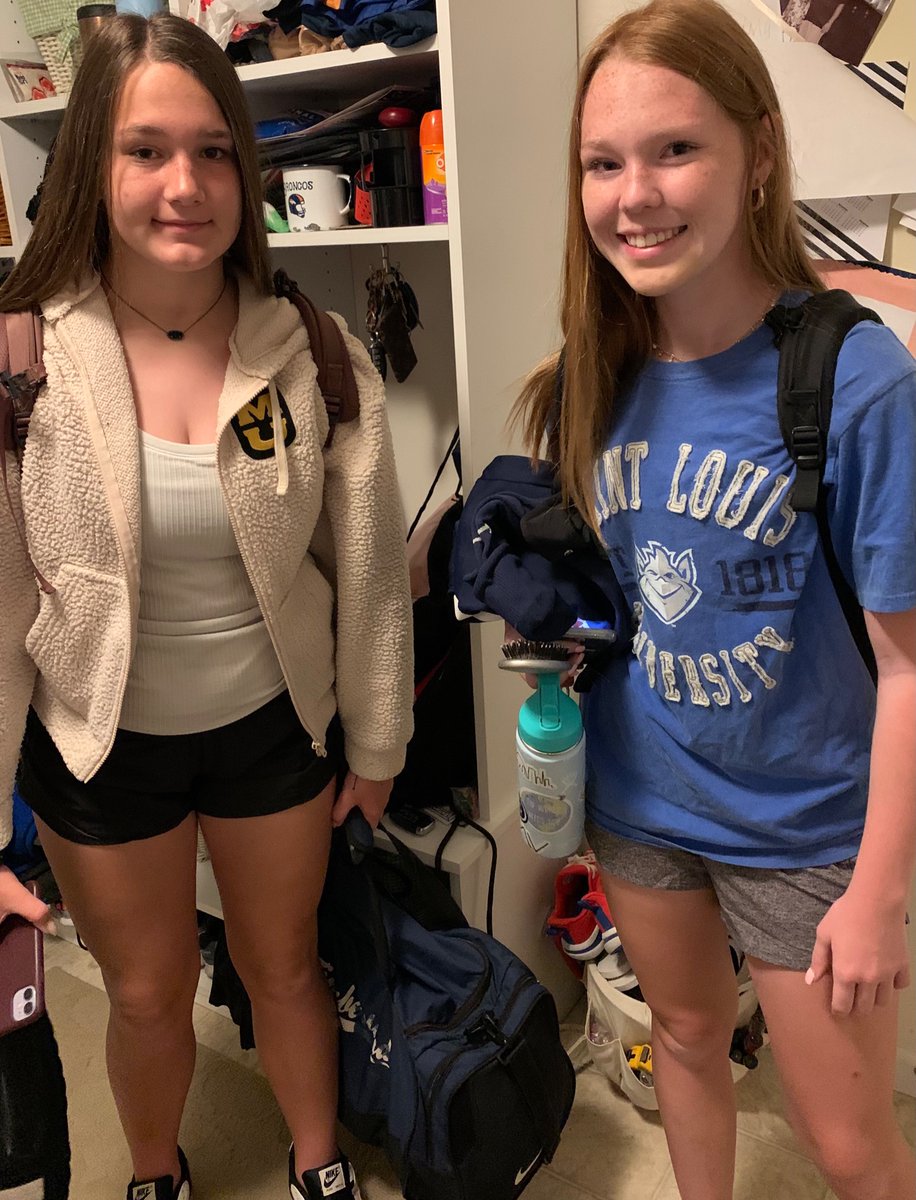 TrishaGrantham5's tweet photo. College Spirit Day! SLU and MU Is representing!! #MIZ #SLU #thswolves @ag_stl https://t.co/yd2SxatHp9